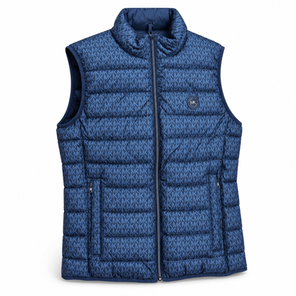 Chaqueta Michael Kors reversible azul con monograma, vista frontal
