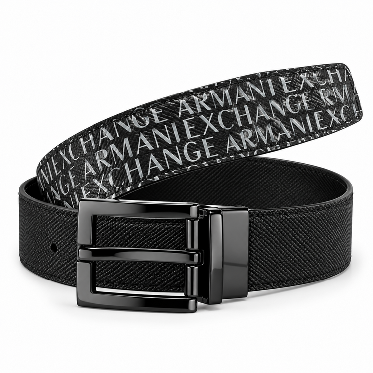 Detalle del cinturón Armani Exchange negro y blanco