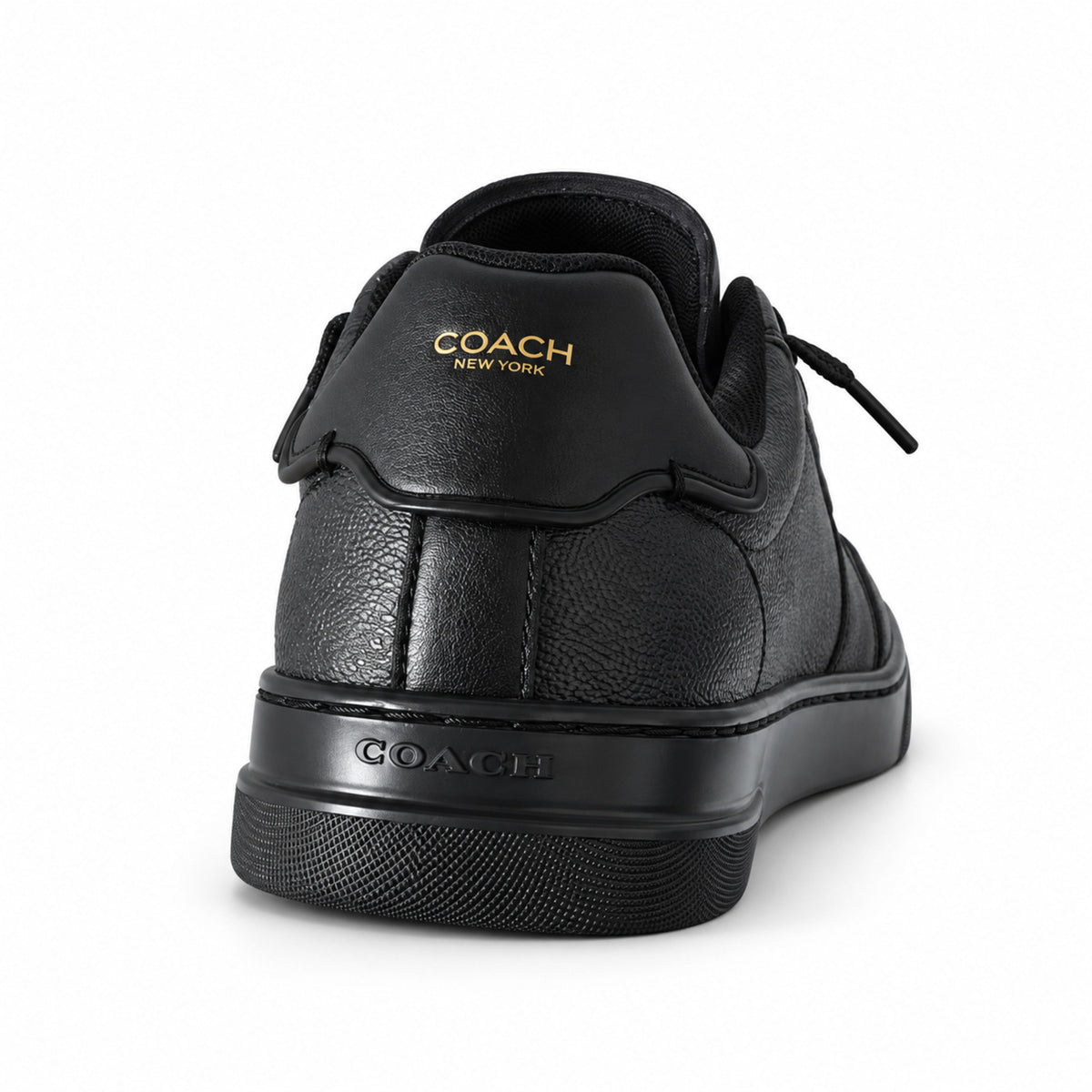 Zapatilla Coach negra detalle posterior