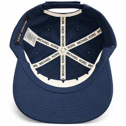 Interior del gorro Michael Kors azul marino