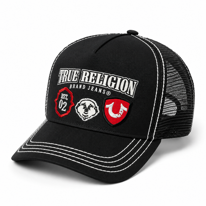 Gorro True Religion negro con parches bordados, vista diagonal
