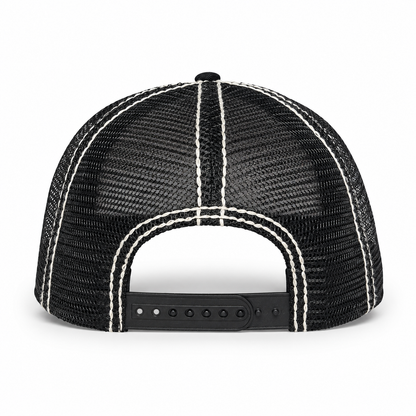 Gorro True Religion negro con malla y ajuste snapback, vista trasera
